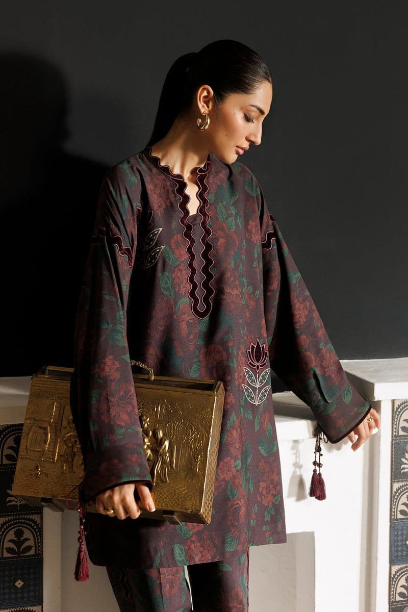 Embroidered Velvet Ready-to-Wear Suit (RTW-1330)