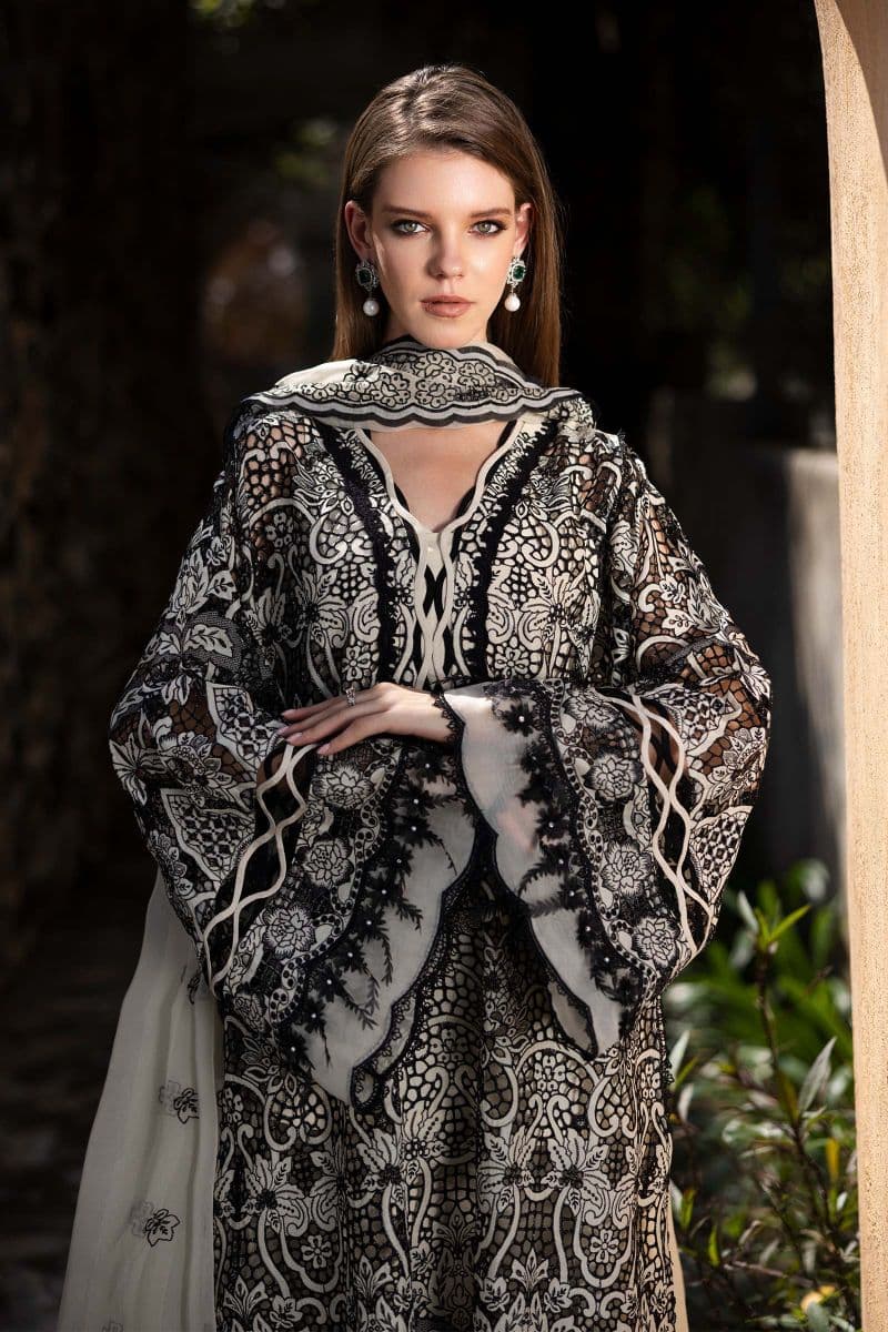 Embroidered Lawn Fabric (3Pcs) thumbnail
