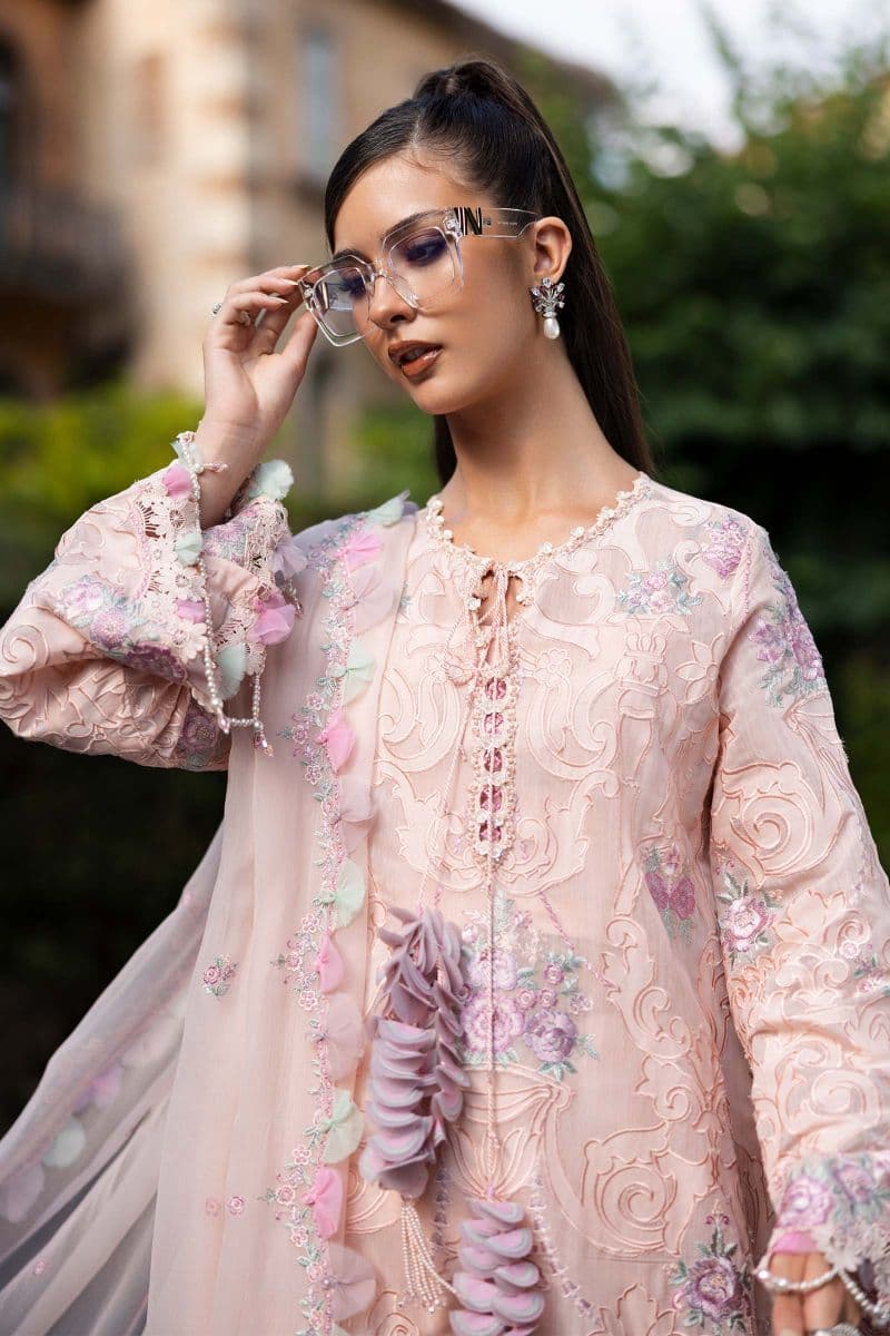 Embroidered Lawn Fabric (3Pcs)