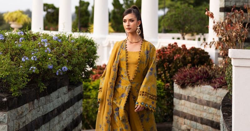 Embroidered Lawn Fabric (2Pcs)
