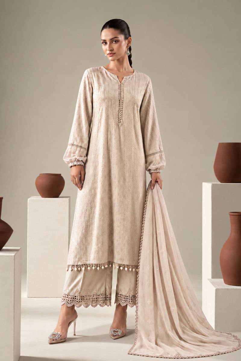 3 Piece Embroidered Lawn Suit thumbnail