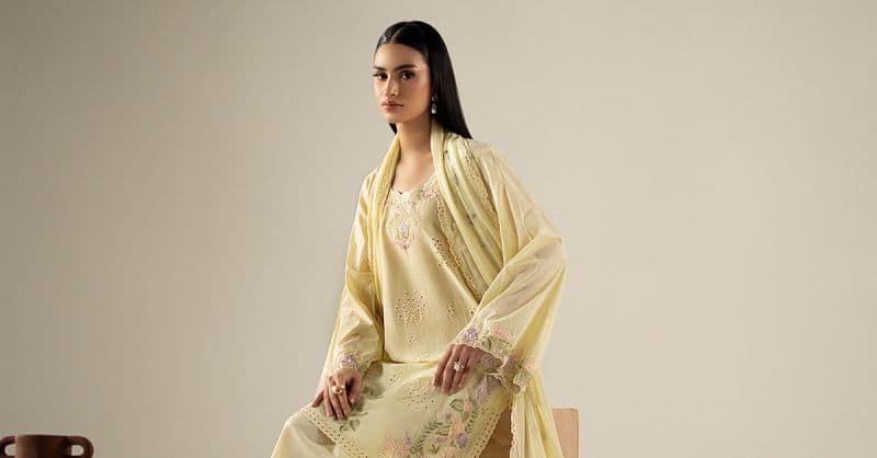 3 Piece Embroidered Lawn Suit thumbnail