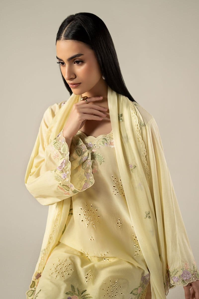 3 Piece Embroidered Lawn Suit thumbnail