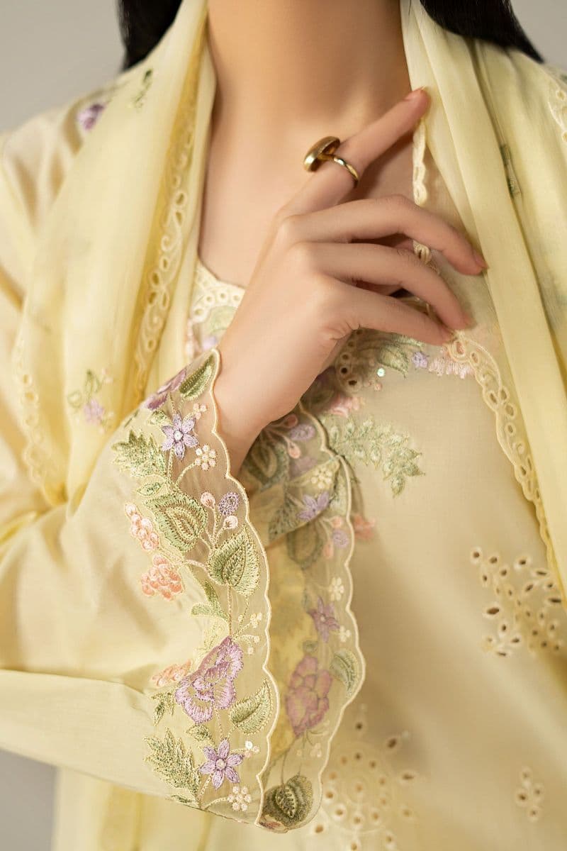 3 Piece Embroidered Lawn Suit thumbnail