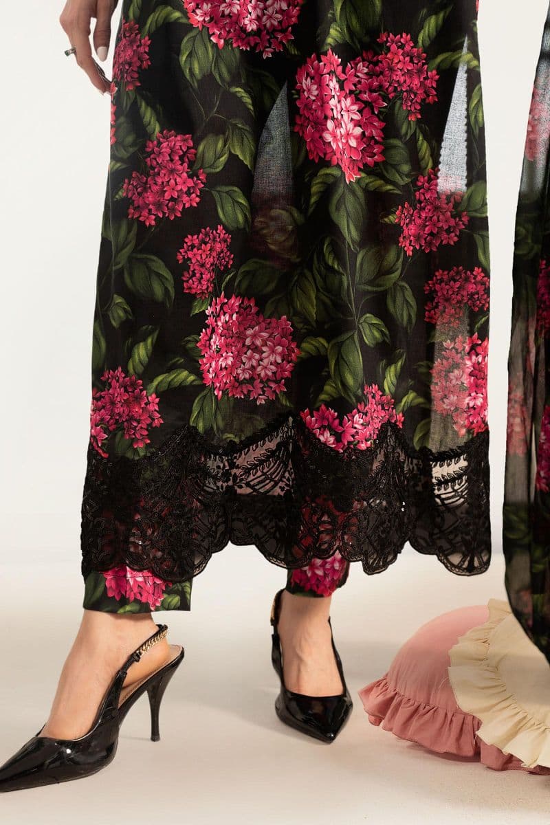 3 Piece Embroidered Lawn Suit thumbnail