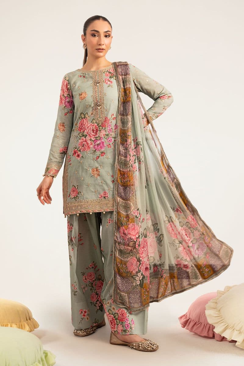3 Piece Embroidered Lawn Suit thumbnail
