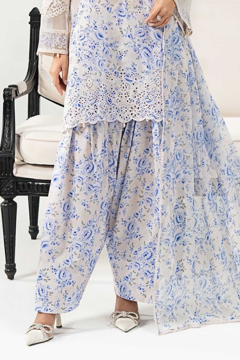 3 Piece Embroidered Lawn Suit thumbnail