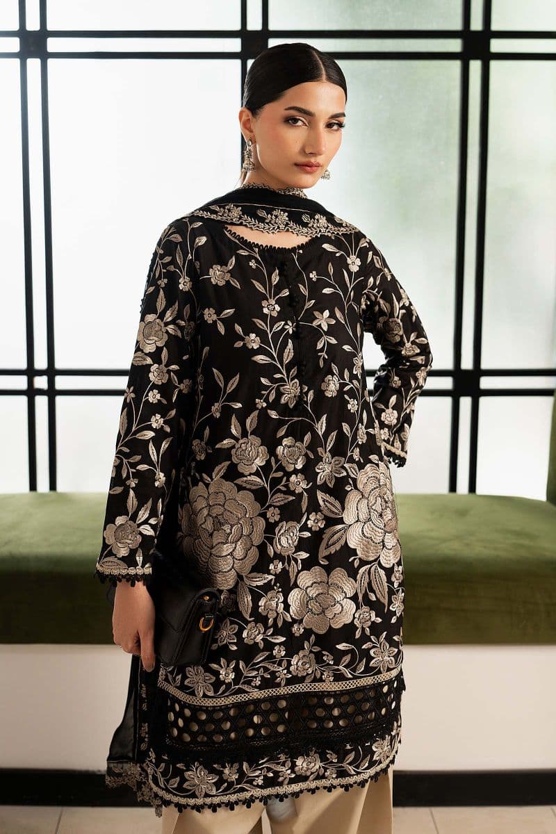 3 Piece Embroidered Lawn Suit thumbnail