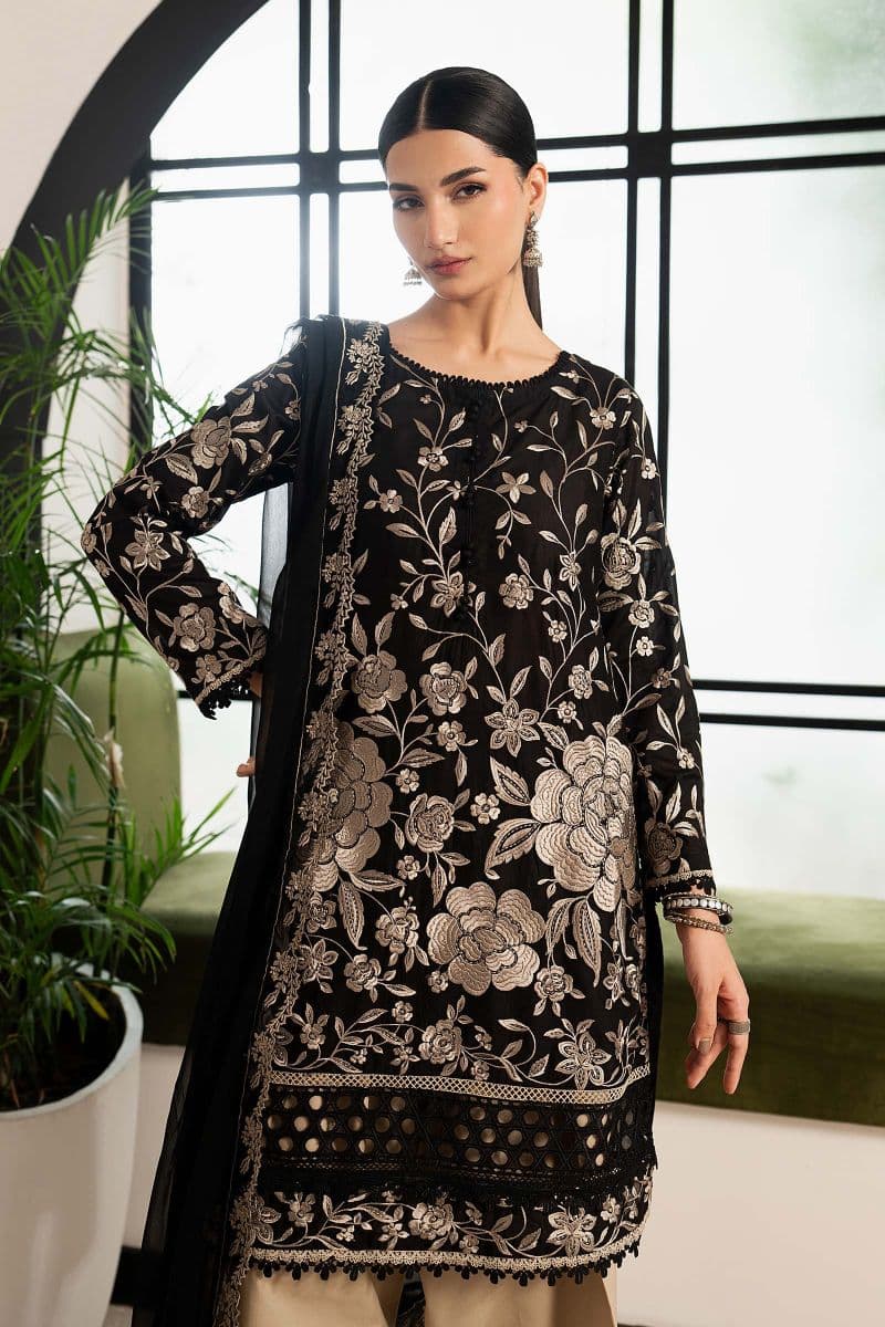 3 Piece Embroidered Lawn Suit thumbnail