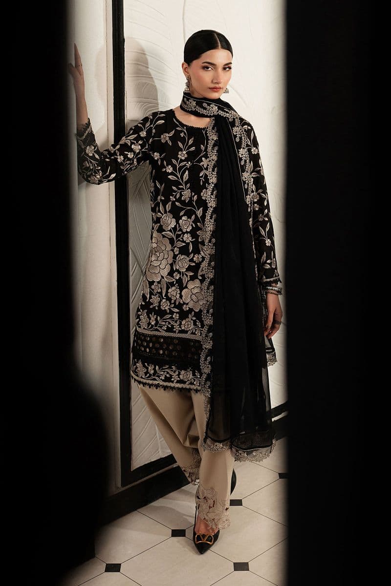3 Piece Embroidered Lawn Suit thumbnail