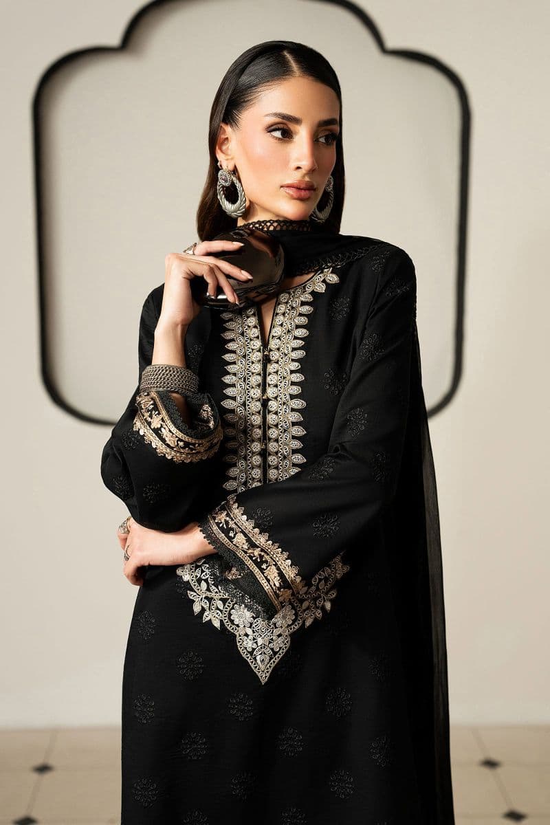 3 Piece Embroidered Lawn Suit thumbnail