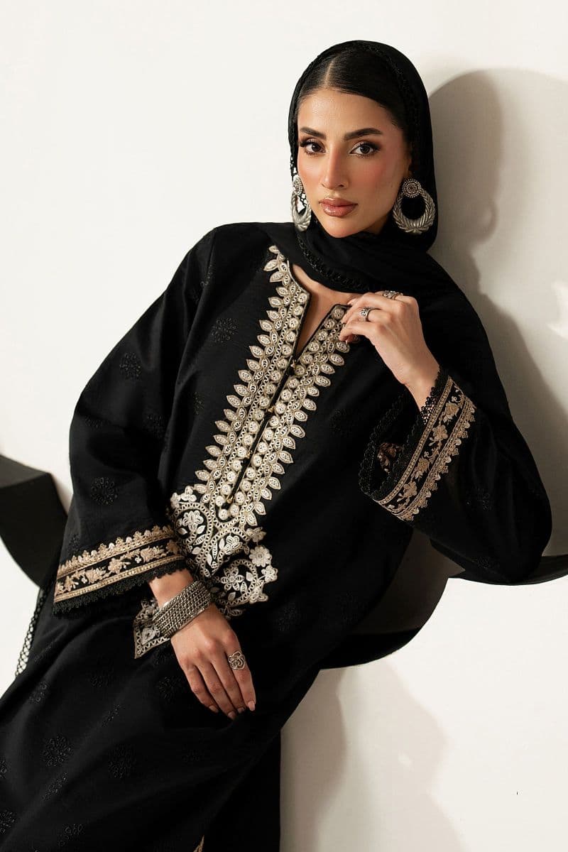 3 Piece Embroidered Lawn Suit thumbnail