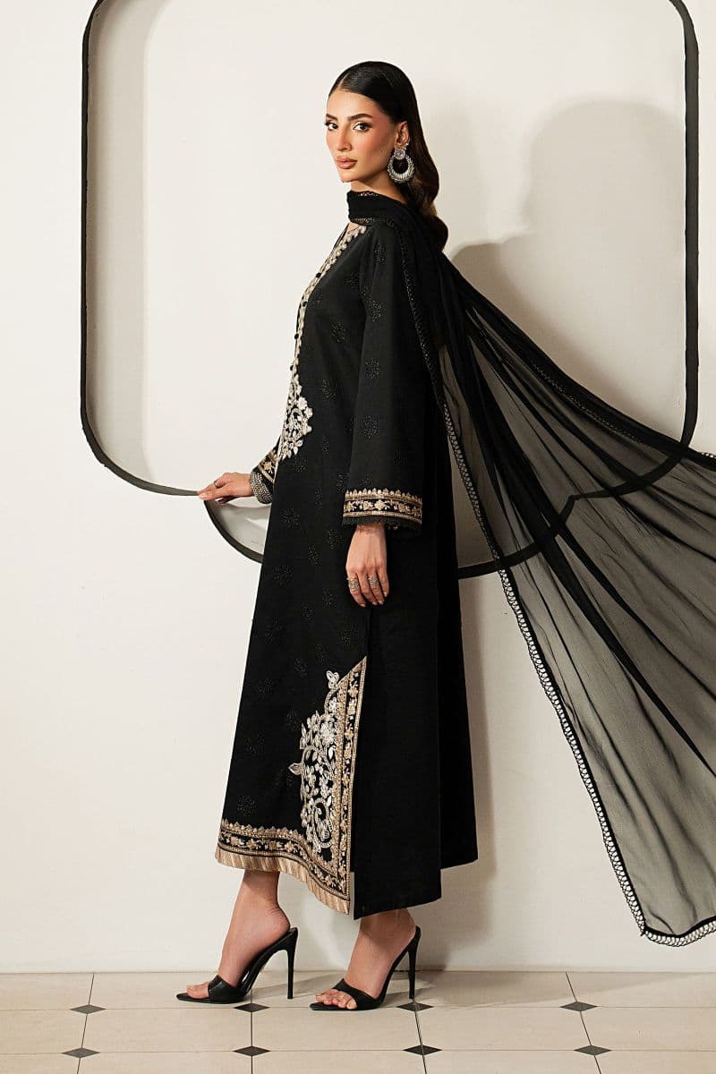 3 Piece Embroidered Lawn Suit thumbnail