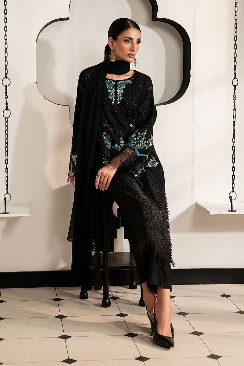 3 Piece Embroidered Lawn Suit thumbnail