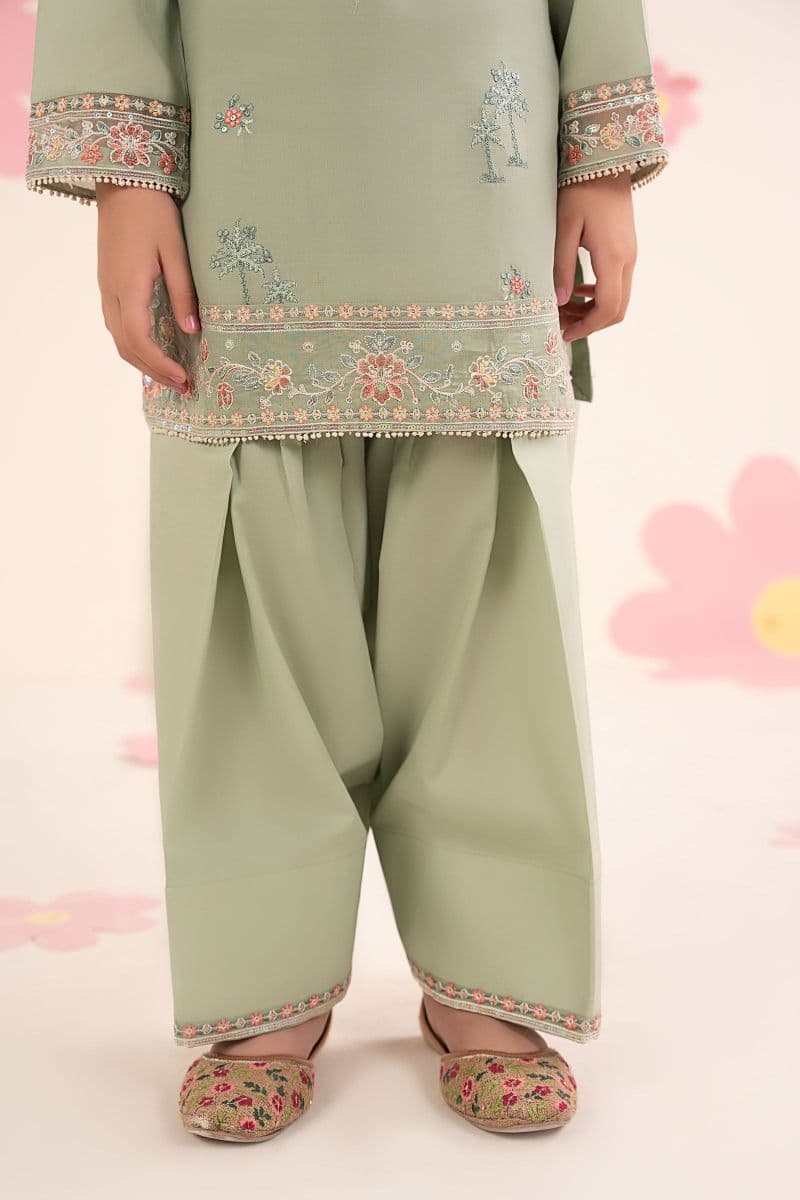 3 Piece Embroidered Lawn Suit thumbnail