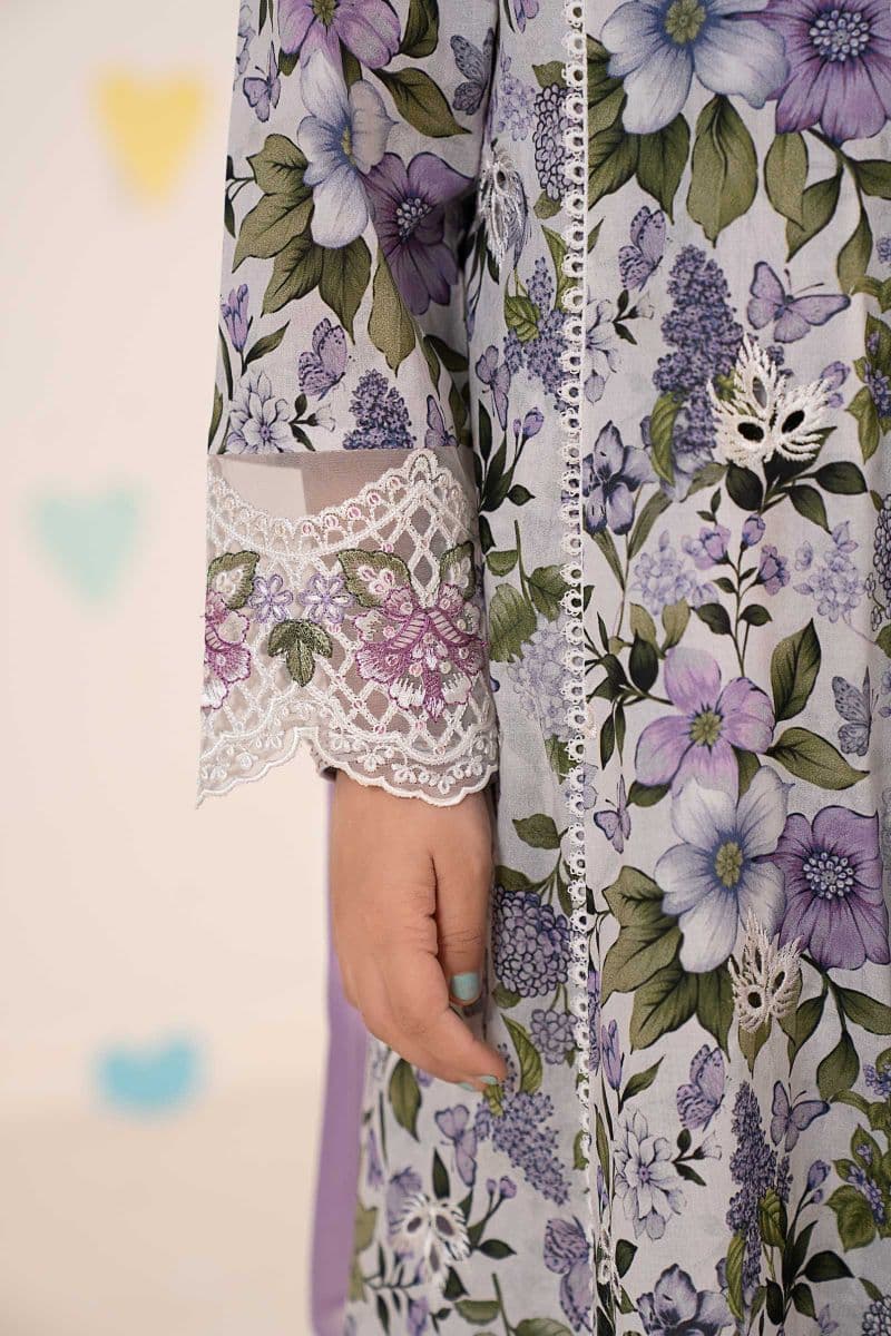 3 Piece Embroidered Lawn Suit thumbnail
