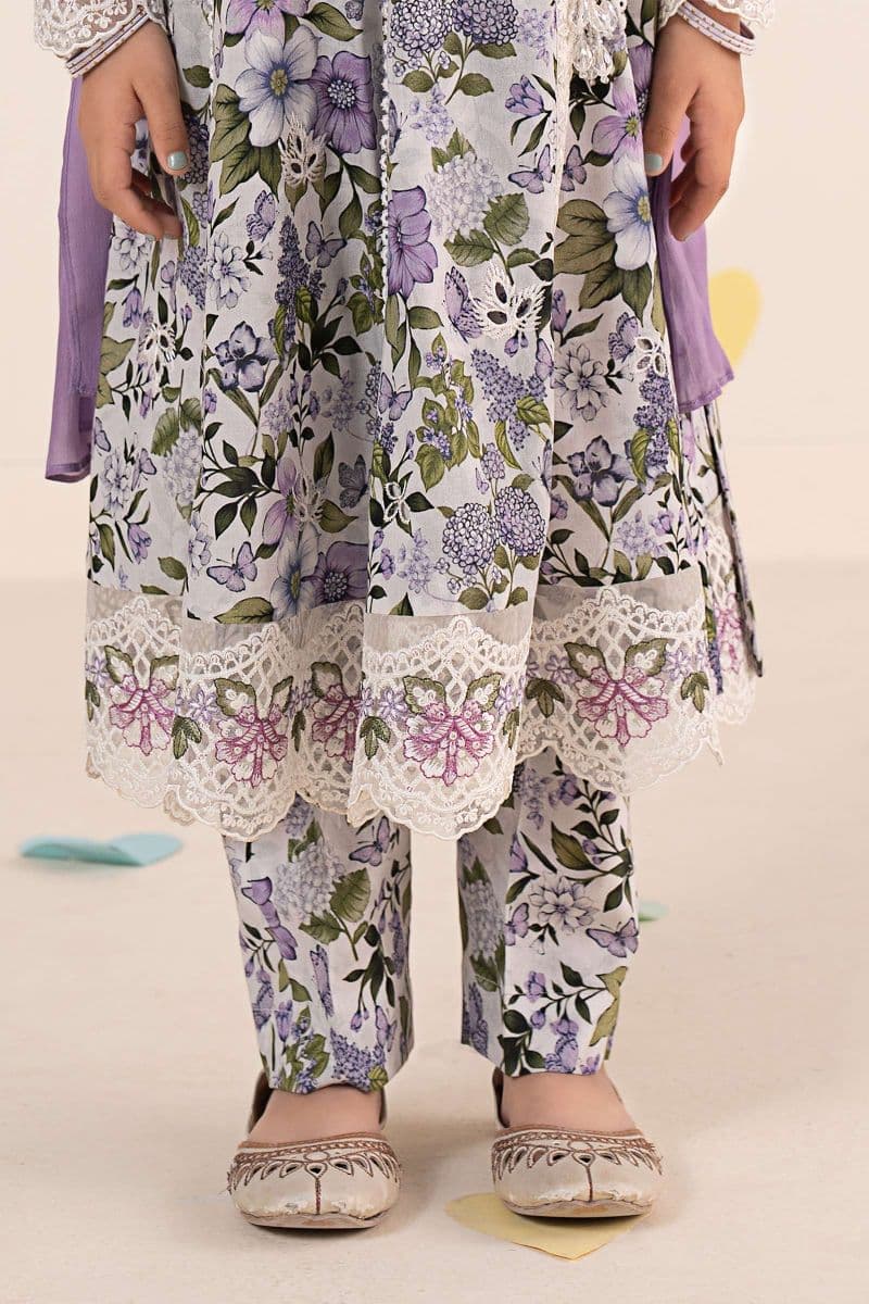 3 Piece Embroidered Lawn Suit thumbnail