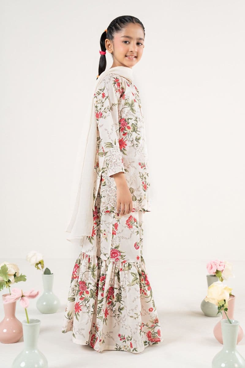 3 Piece Embroidered Lawn Suit thumbnail