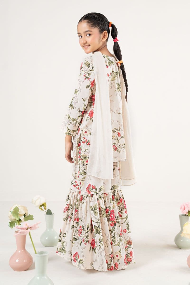 3 Piece Embroidered Lawn Suit thumbnail