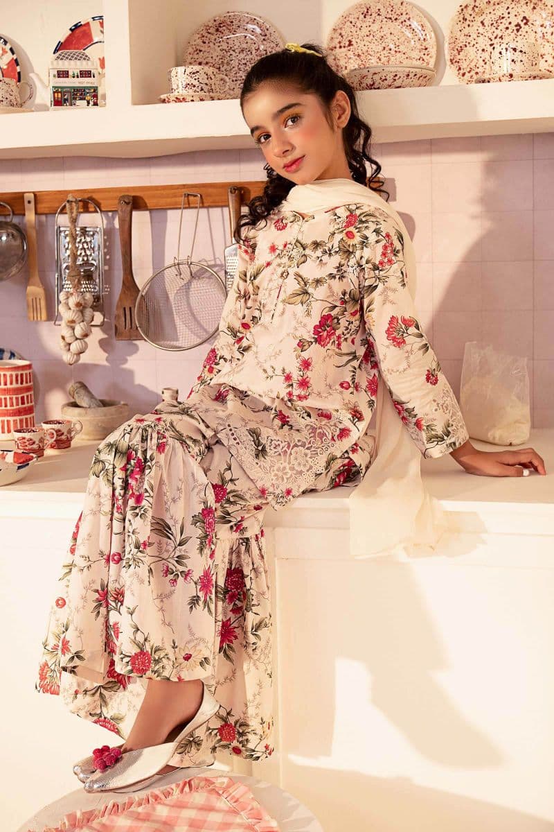 3 Piece Embroidered Lawn Suit thumbnail