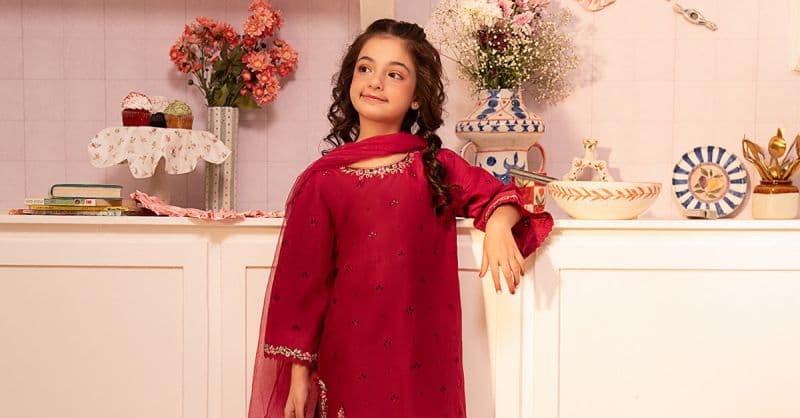 3 Piece Embroidered Lawn Suit thumbnail