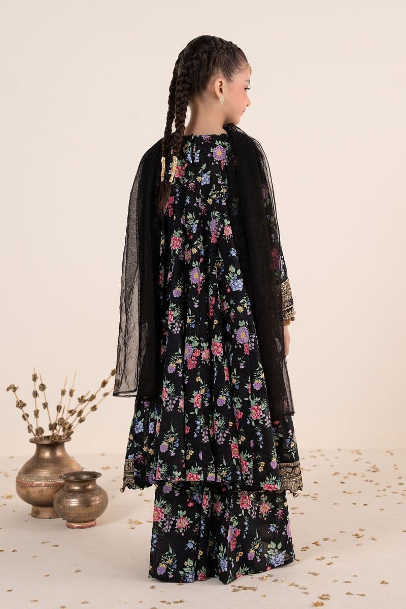 3 Piece Embroidered Lawn Suit thumbnail