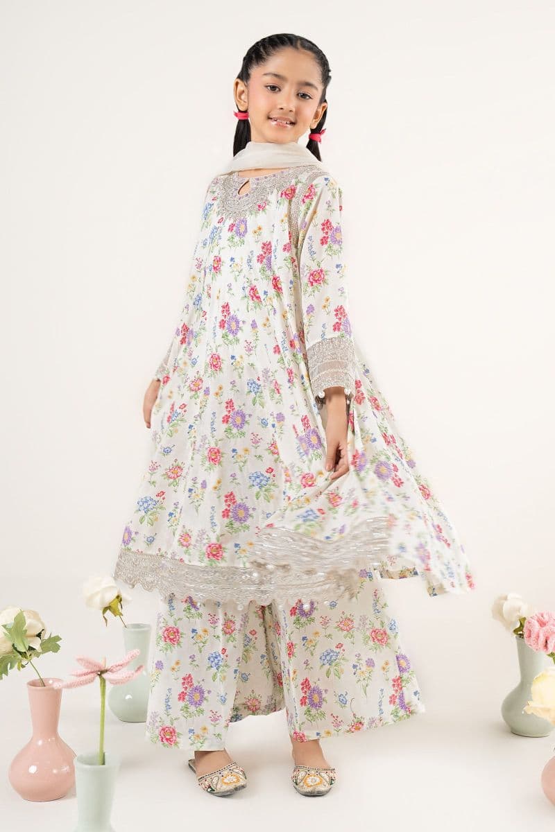3 Piece Embroidered Lawn Suit thumbnail