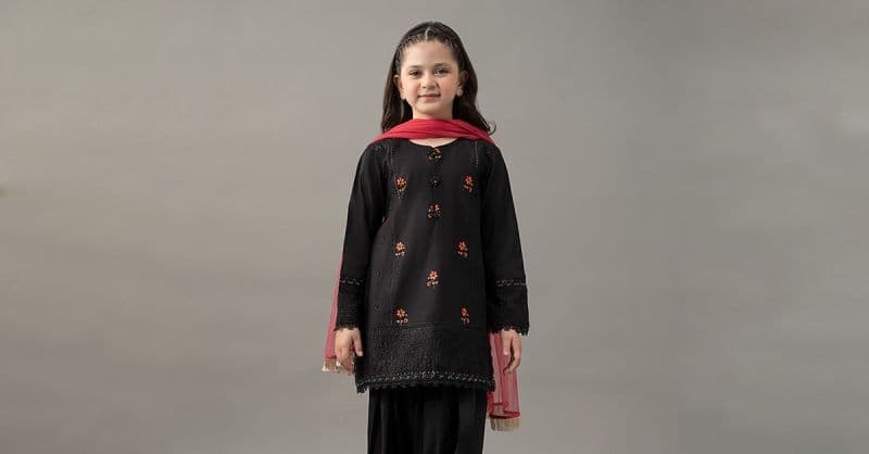 3 Piece Embroidered Lawn Suit thumbnail