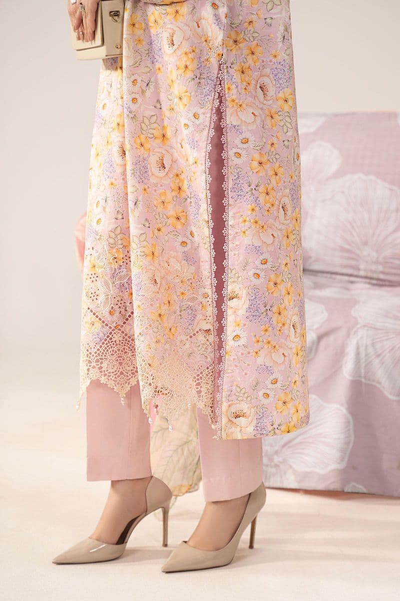 3 Piece Embroidered Lawn Suit thumbnail