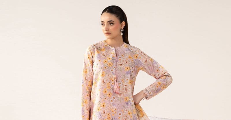 3 Piece Embroidered Lawn Suit thumbnail
