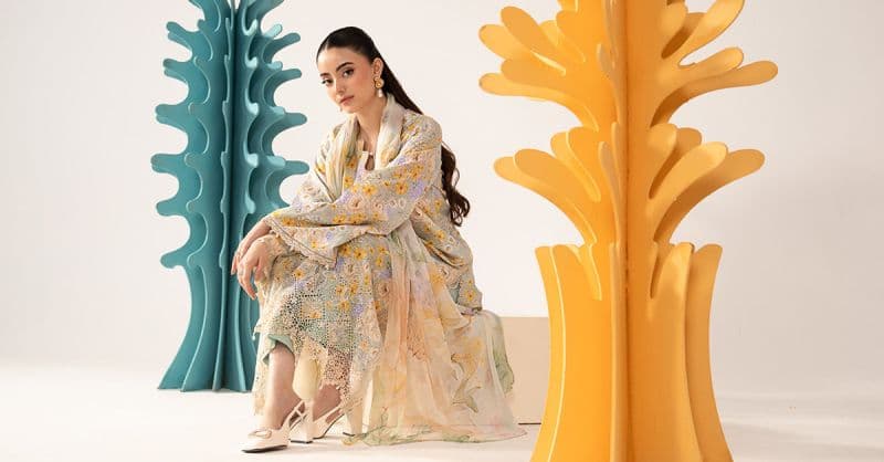 3 Piece Embroidered Lawn Suit thumbnail