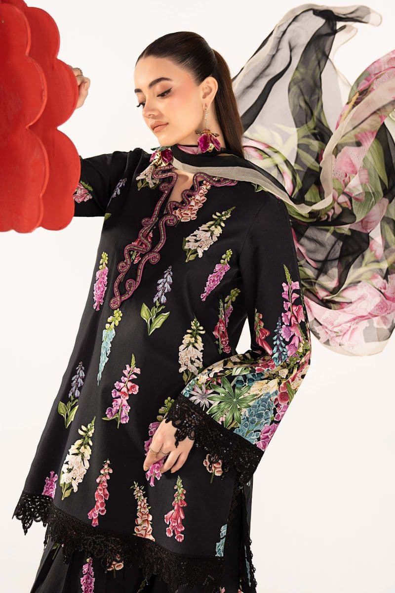 3 Piece Embroidered Lawn Suit thumbnail