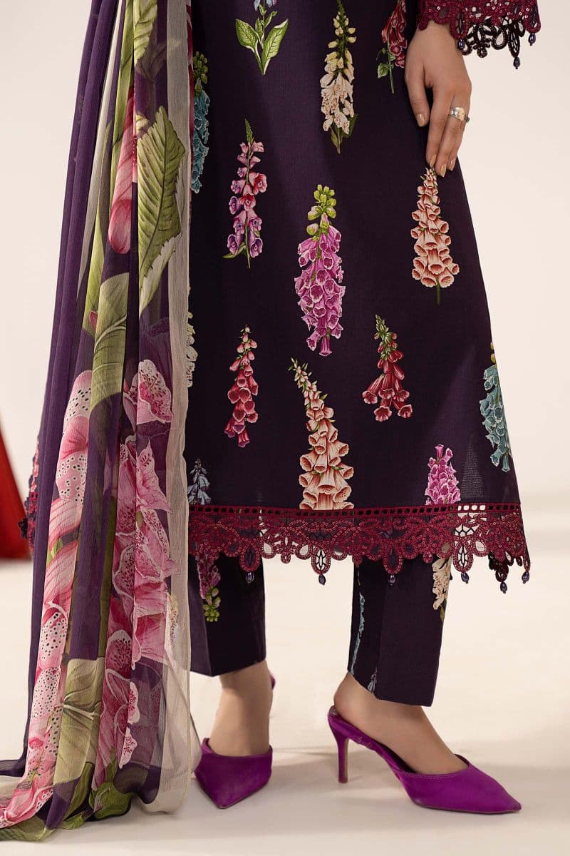 3 Piece Embroidered Lawn Suit thumbnail