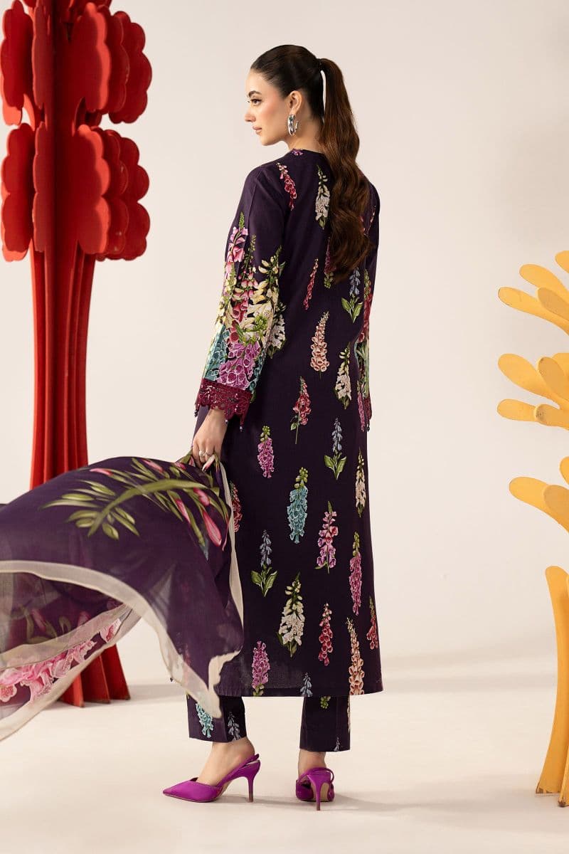 3 Piece Embroidered Lawn Suit thumbnail
