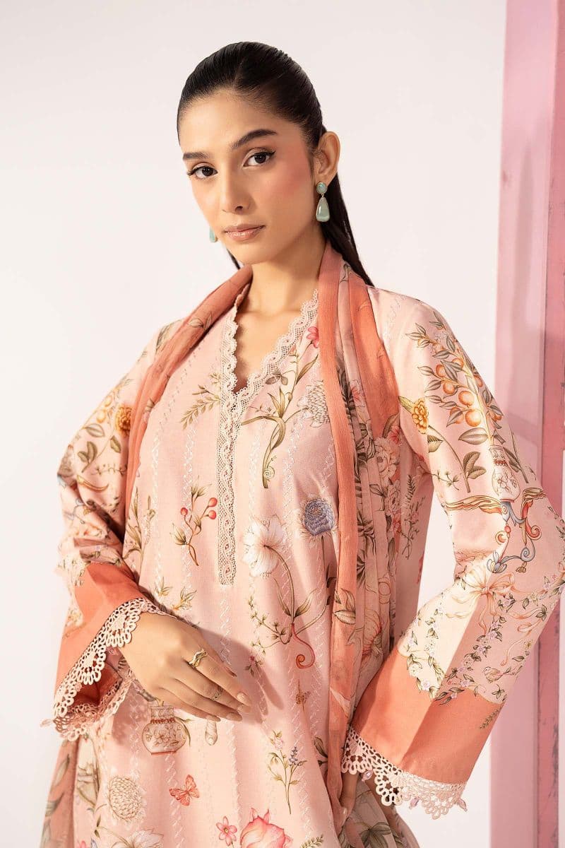 3 Piece Embroidered Lawn Suit thumbnail