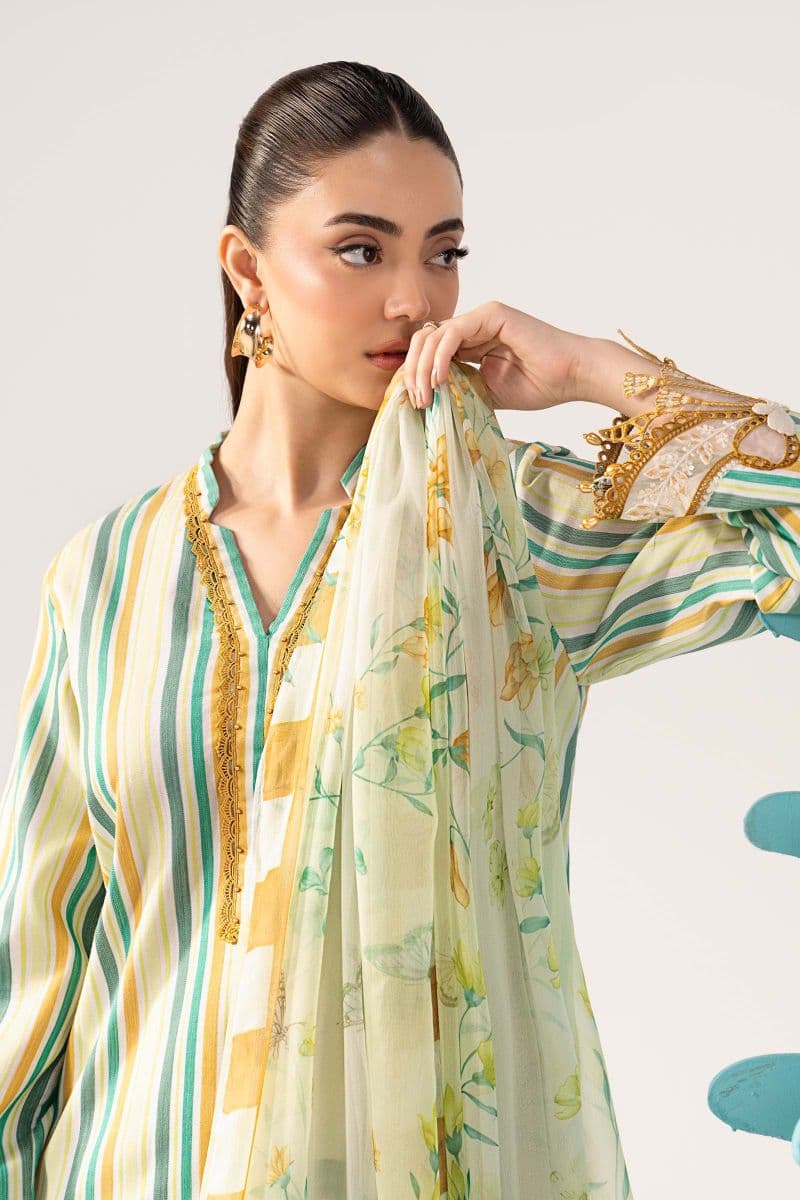 3 Piece Embroidered Jacquard Suit thumbnail