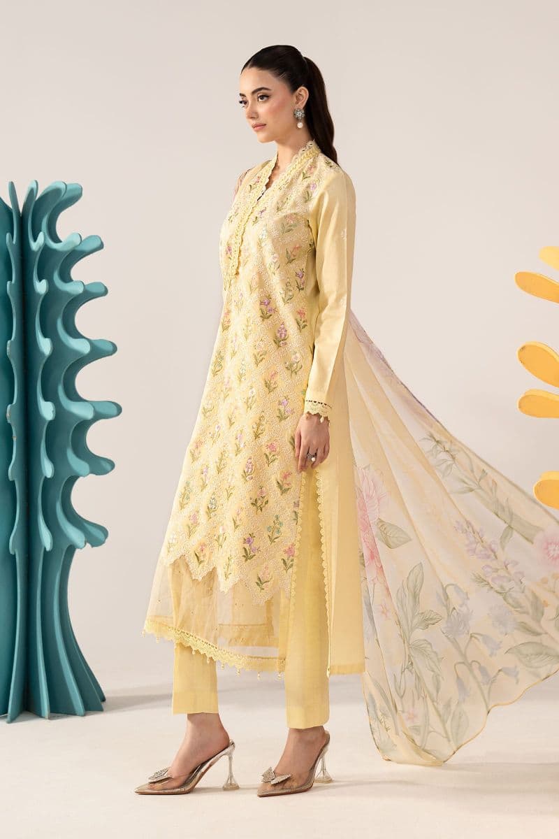 3 Piece Embroidered Lawn Suit thumbnail