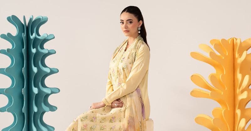 3 Piece Embroidered Lawn Suit thumbnail