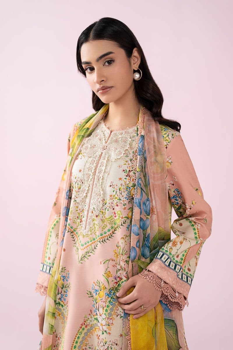 3 Piece Embroidered Lawn Suit thumbnail
