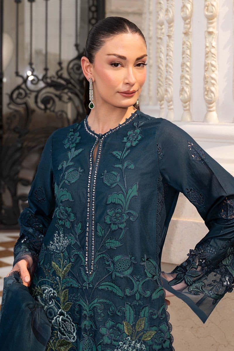 3 Piece Embroidered Lawn Suit thumbnail