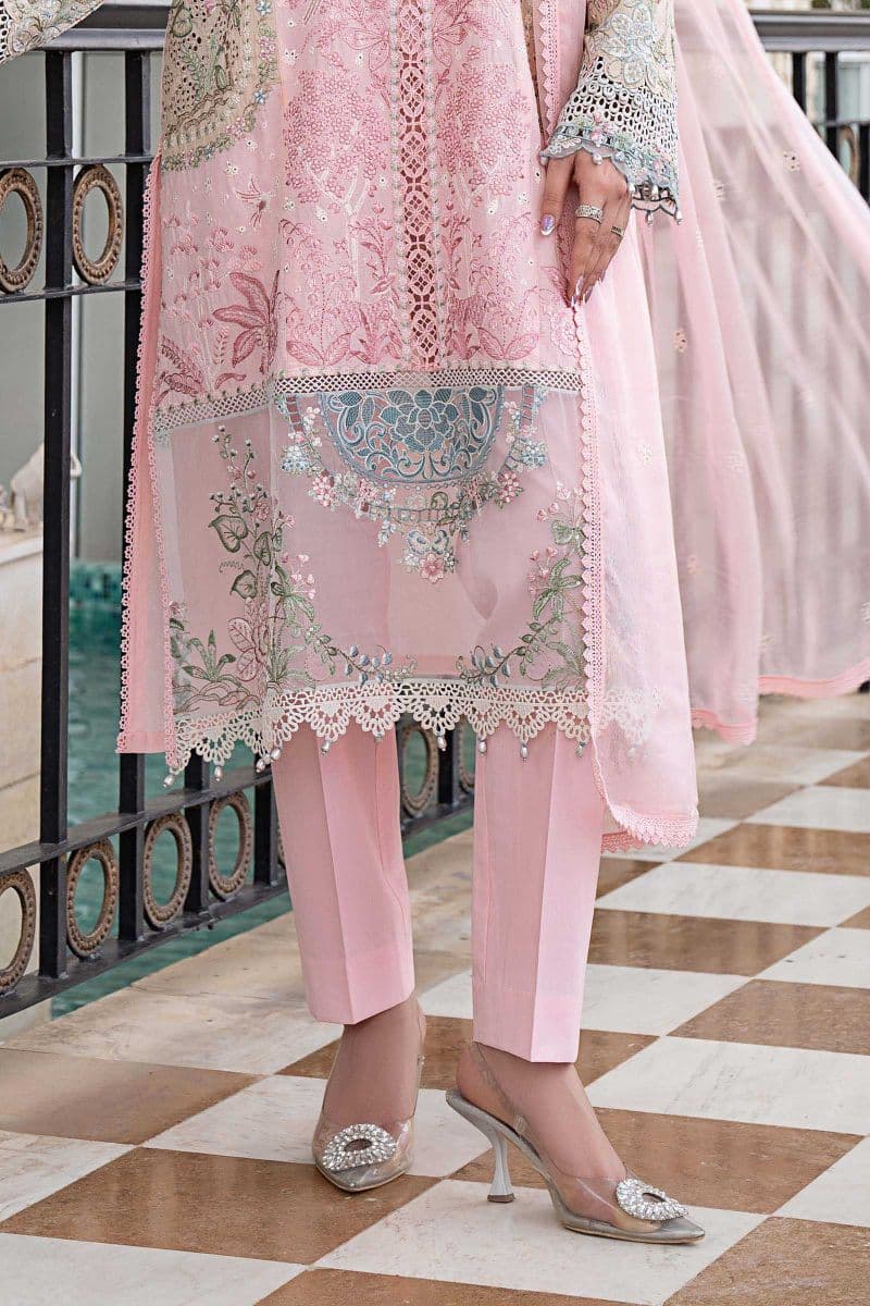3 Piece Embroidered Lawn Suit thumbnail