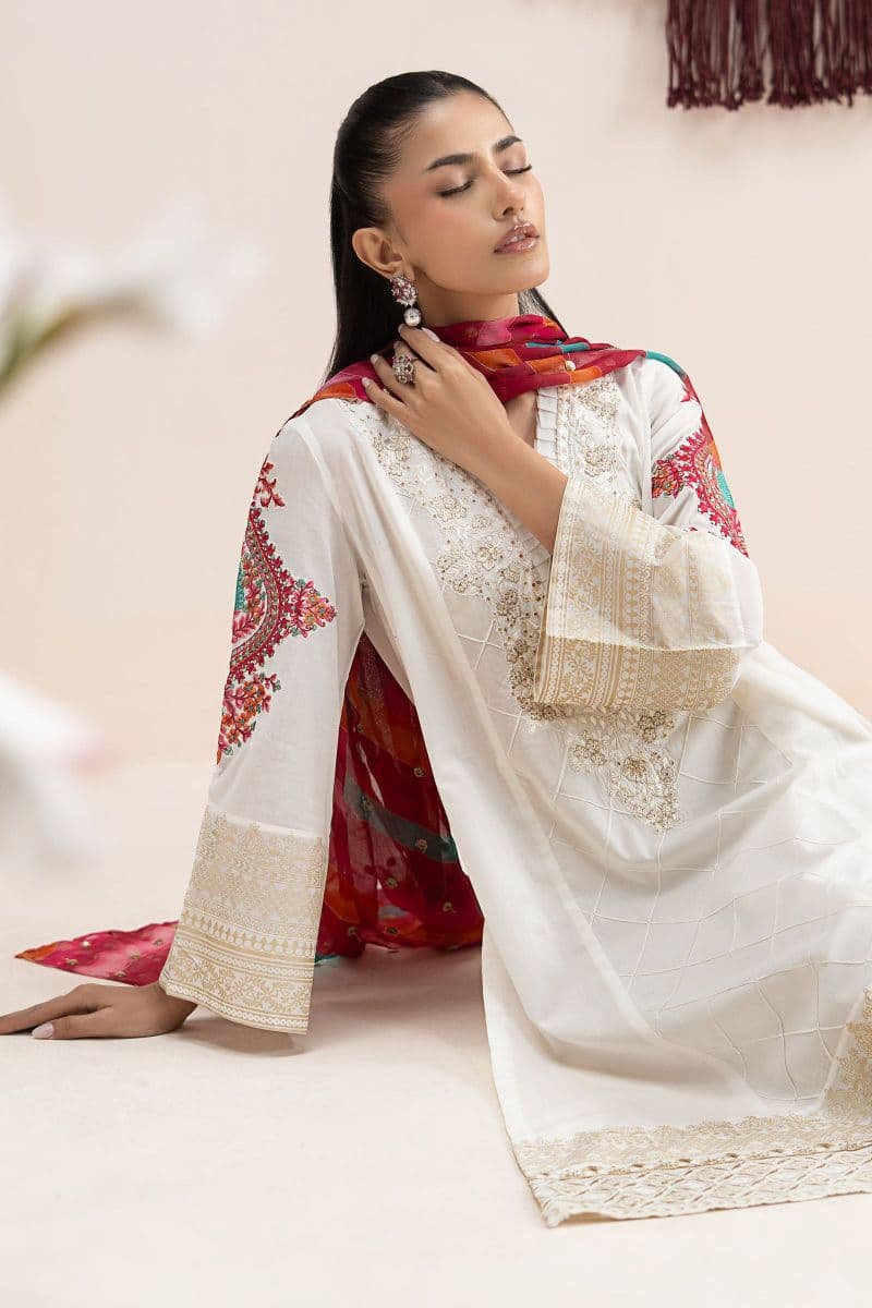 3 Piece Embroidered Lawn Suit thumbnail