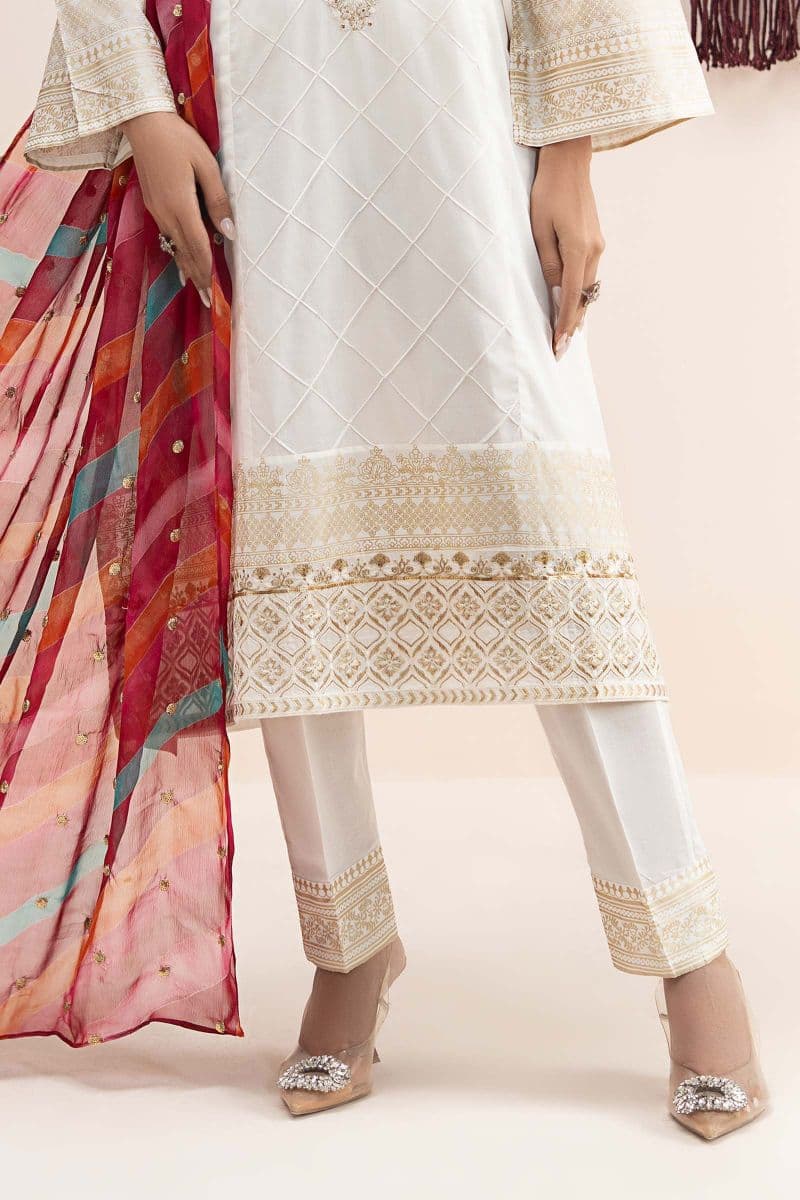 3 Piece Embroidered Lawn Suit thumbnail