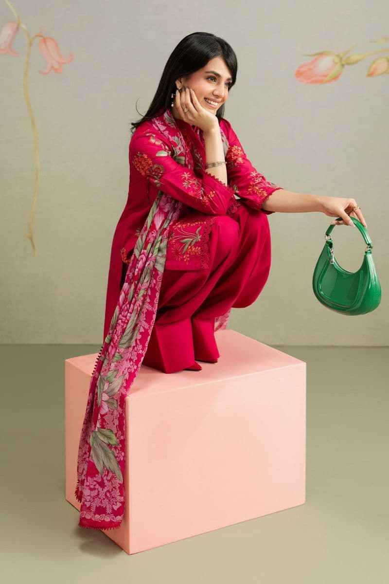 3 Piece Embroidered Lawn Suit thumbnail