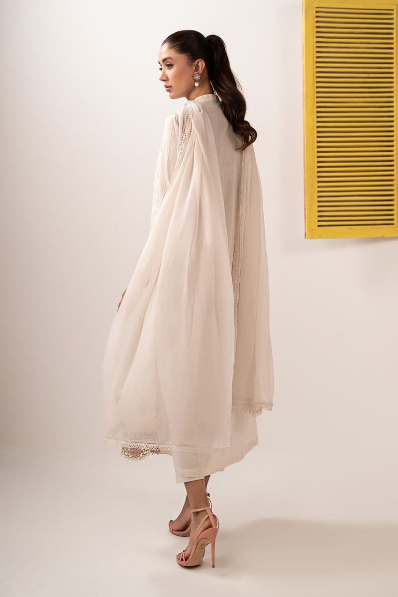 3 Piece Embroidered Lawn Suit