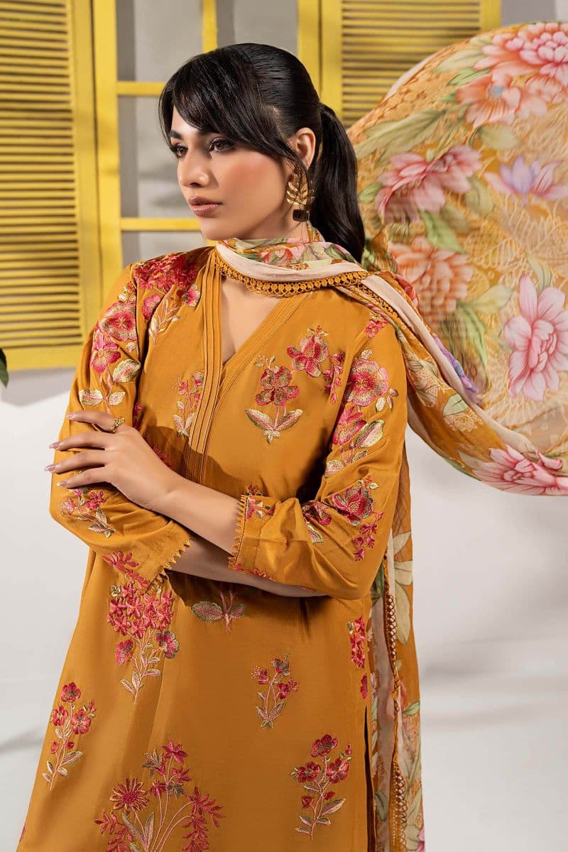 3 Piece Embroidered Lawn Suit thumbnail
