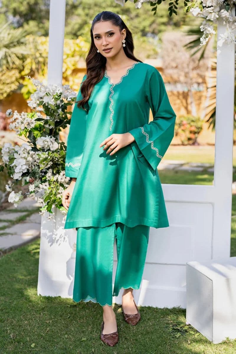 2-PIECE - EMBROIDERED CAMBRIC SUIT