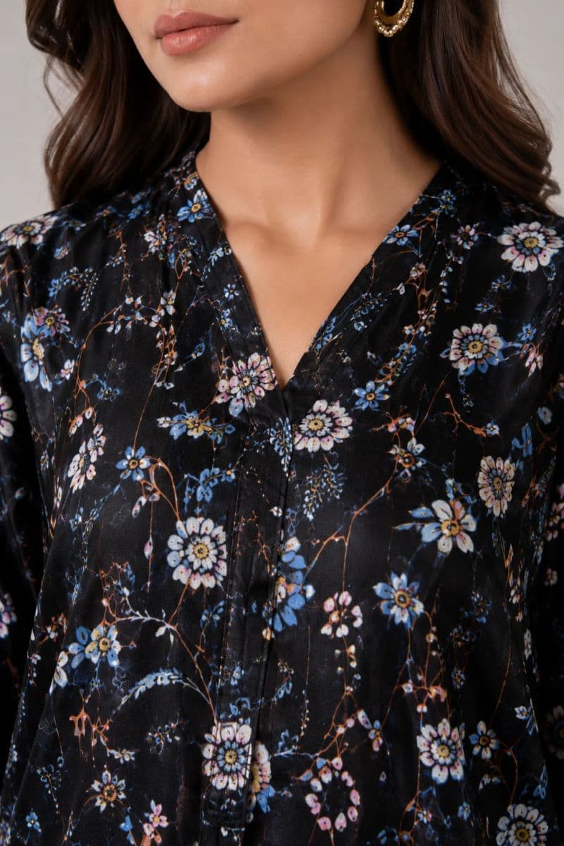 2-PIECE PRINTED CAMBRIC SUIT thumbnail