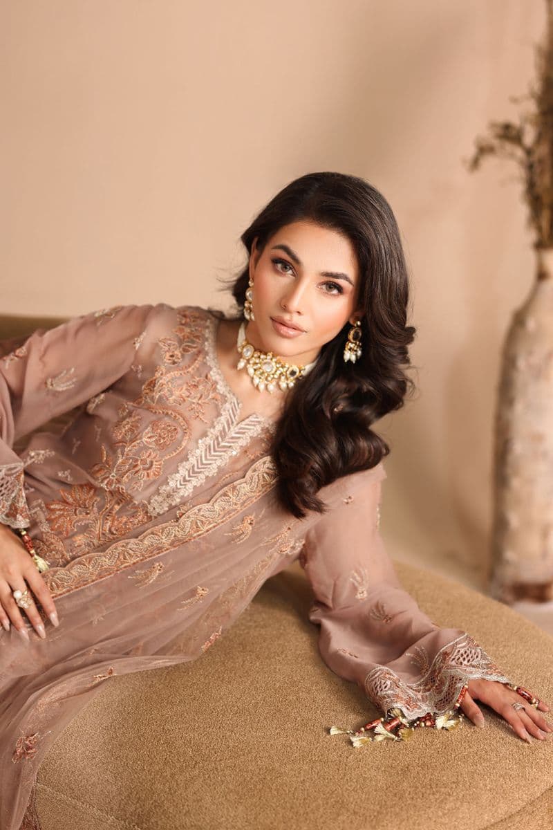 Embroidered Chiffon Unstitched Suit