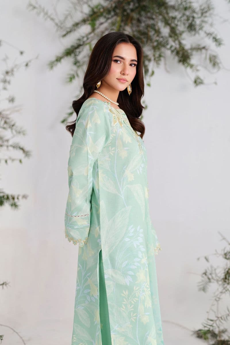 Embroidered Lawn Unstitched Suit